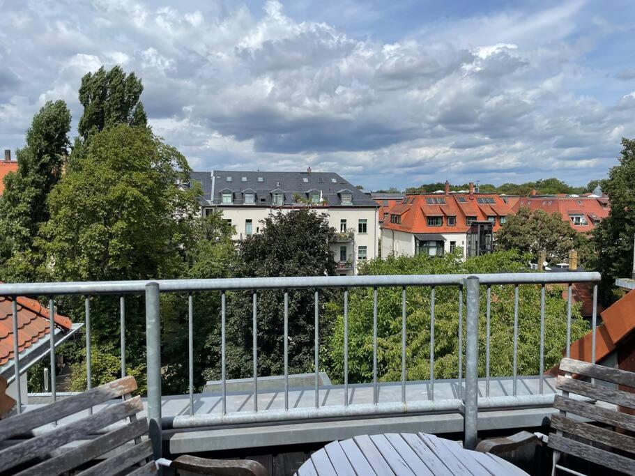 105Qm-3-Raum, Zentral, Ruhig, Gemuetlich Apartamento Leipzig Exterior foto